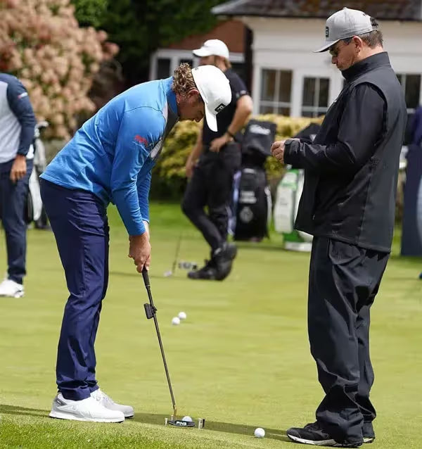 Eddie Pepperall Putting on a practice green using a Capto Gen 2 device
