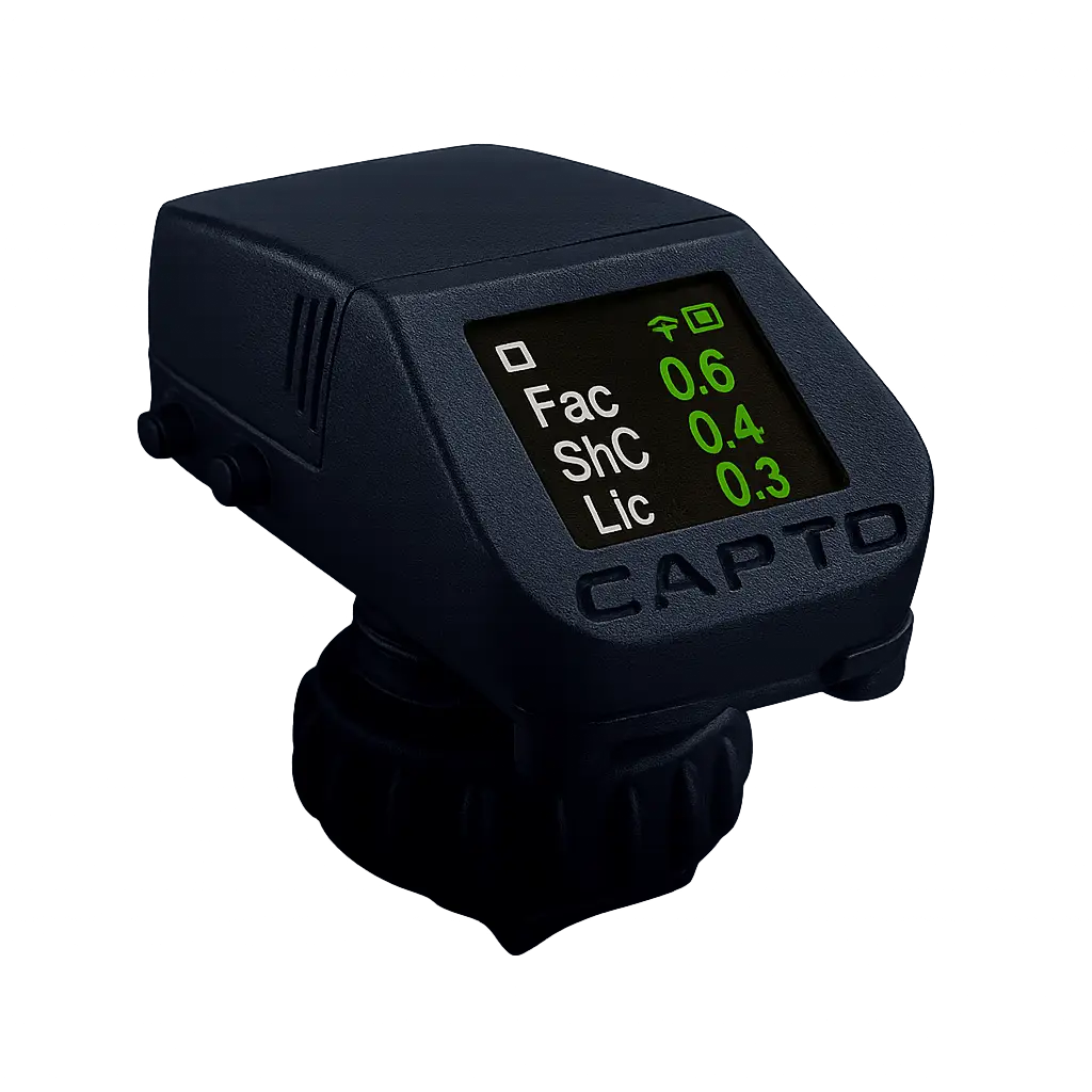 Capto Gen 3 model with the live bio feedback screen which enables players to see 3 data sets from the address position.