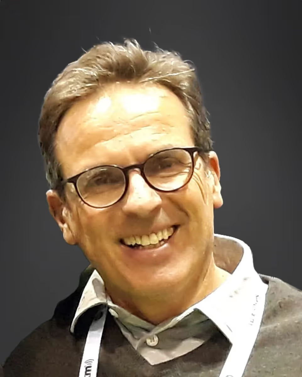 A portrait profile picture of Luca